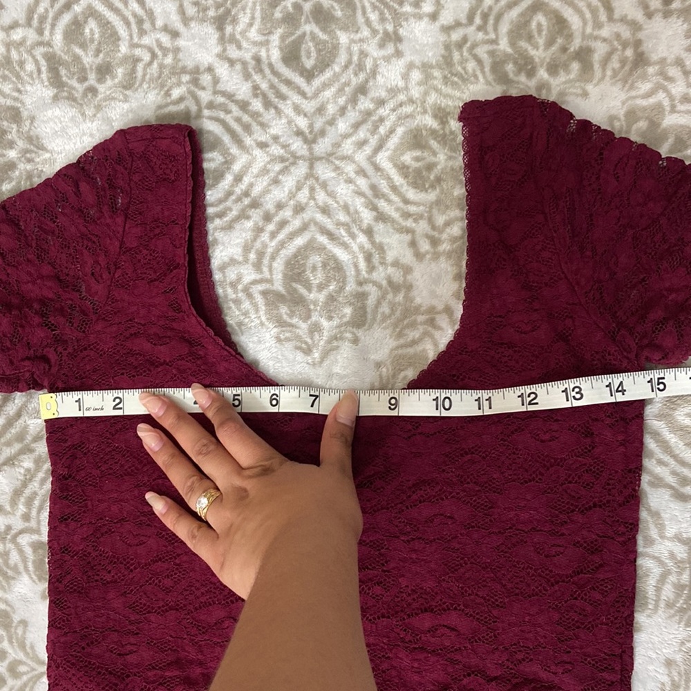 Forever21 Burgundy lace crop top ❤️ - Picture 2 of 3